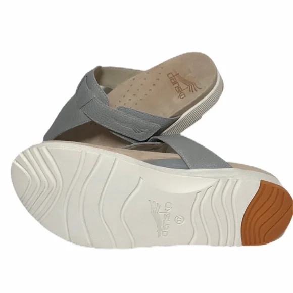 NWOT Dansko Leather CeCe Metallic Thong Sandals Size 7 - Picture 6 of 9